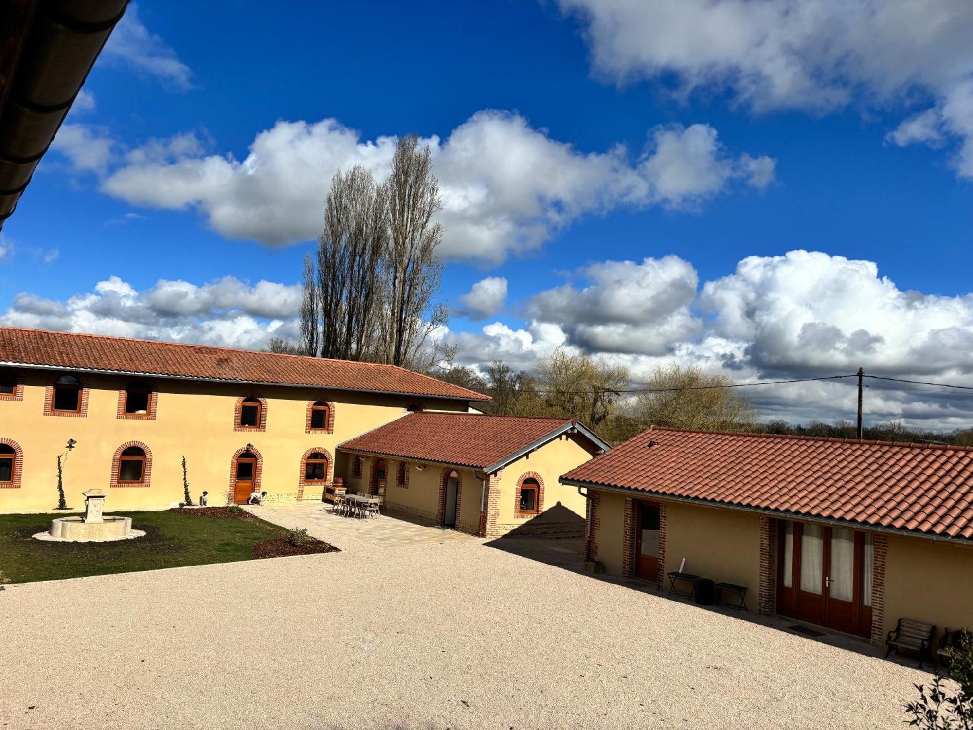 לינה וארוחת בוקר Châtillon-sur-Chalaronne Le Domaine Du Pin מראה חיצוני תמונה
